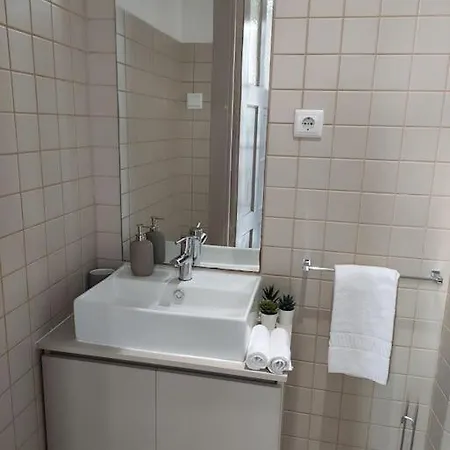 Alvares Cabral Apartamento C Appartamento Oporto